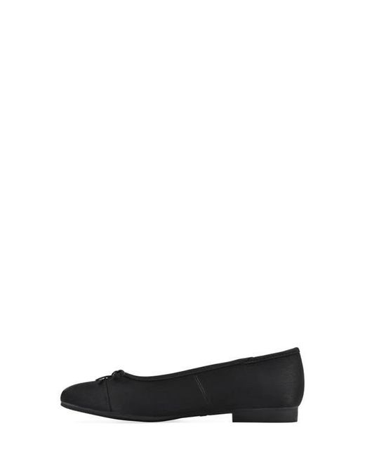 White Mountain Black Bocci Cap Toe Flat