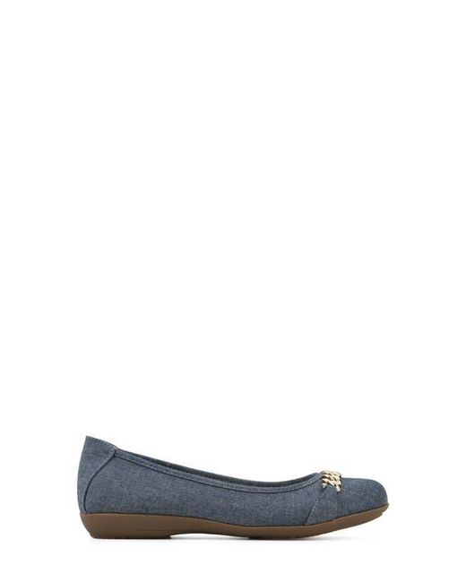 White Mountain Blue Chain Detail Slip-On Flats