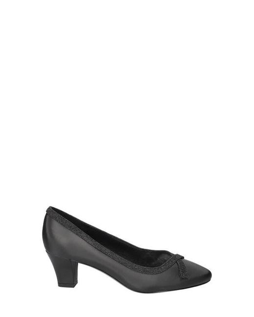 Easy Street Black Kata Pump