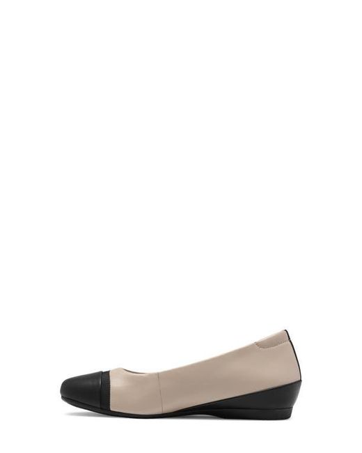 Clarks Black Cathrynn Skimmer Flat