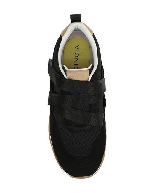 Vionic Black Walk Slim Gia Sneaker