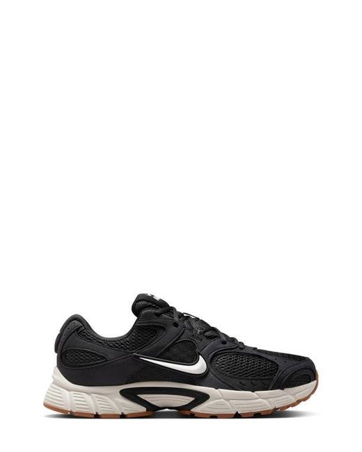 Nike Black V5 Runner Sneaker for men