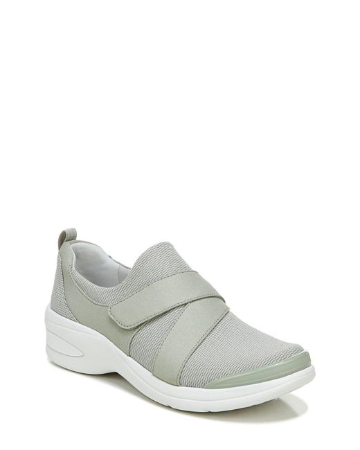 bzees refresh sneaker