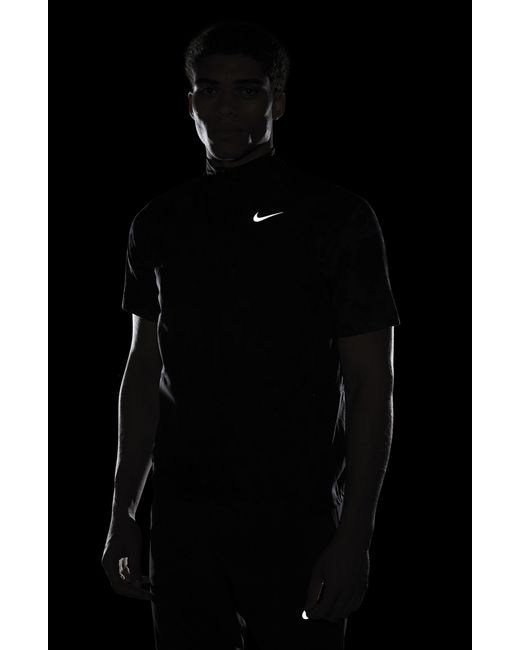 Nike Black Repel Run Division Water Repellent Vest for men
