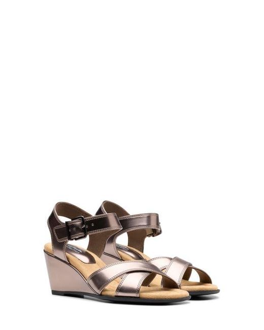 Clarks Metallic Emmalae Iris Wedge Sandal