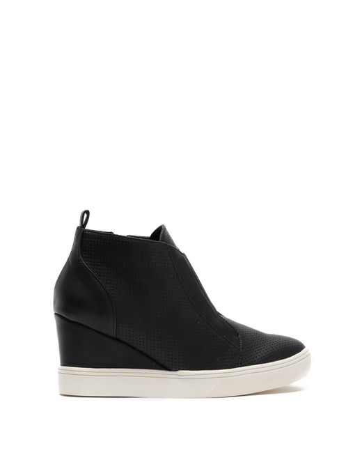 mia sneaker wedge