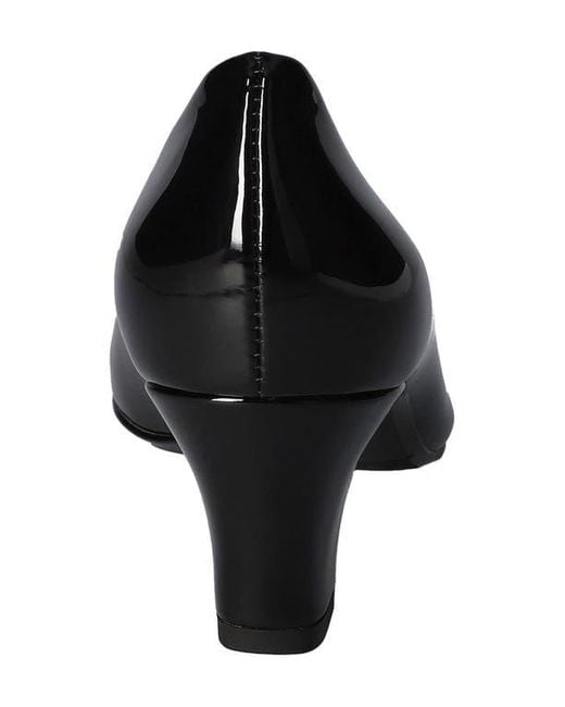 Easy Street Black Ballari Round Toe Pump