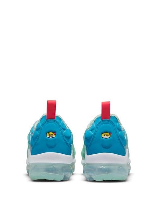 vapormax plus white blue