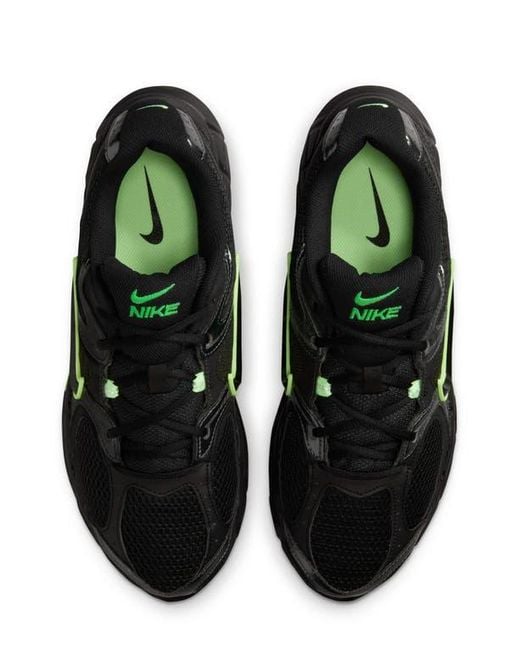 Nike Black V5 Rnr Sneaker for men