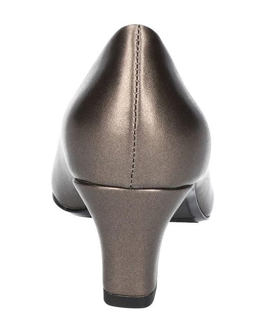 Easy Street Brown Elegant Round Toe Pumps