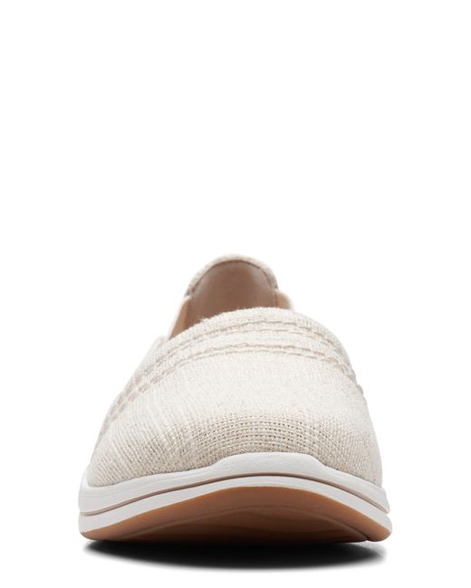 clarks breeze step slip on