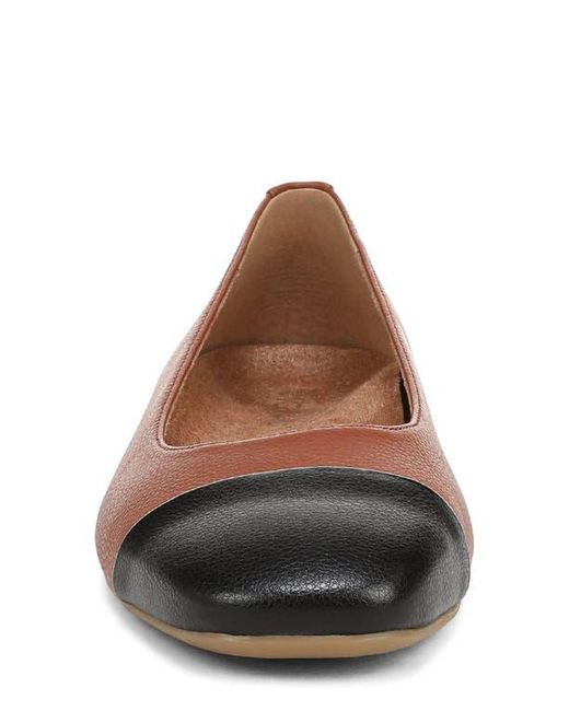 Vionic Brown Hollen Cap Toe Ballet Flat