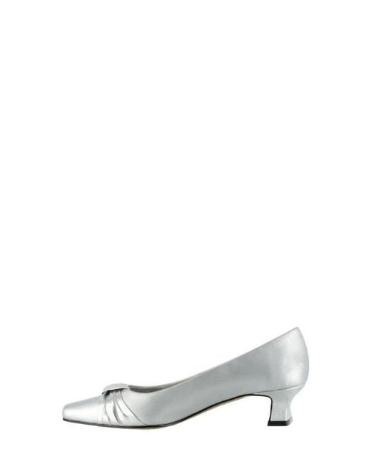 Easy Street White Waive Square Toe Pump