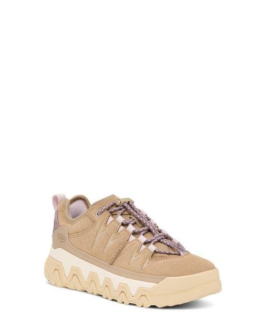 UGG Captrail Low Sneaker in Natural | Lyst