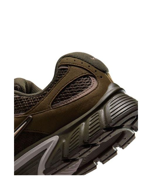 Nike Brown V5 Runner Sneaker for men