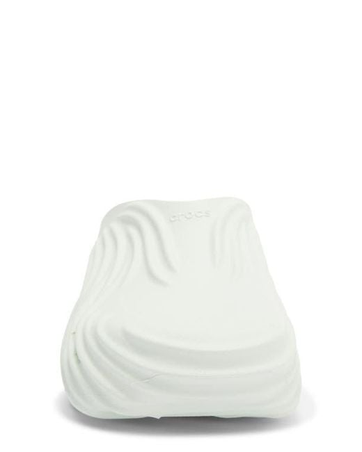 CROCSTM White Echo Wave Clog