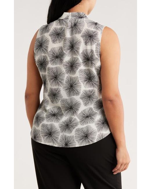 Nordstrom Rack Gray V-Neck Shell