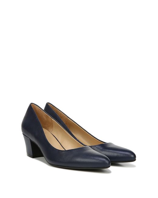 navy blue pumps wide width
