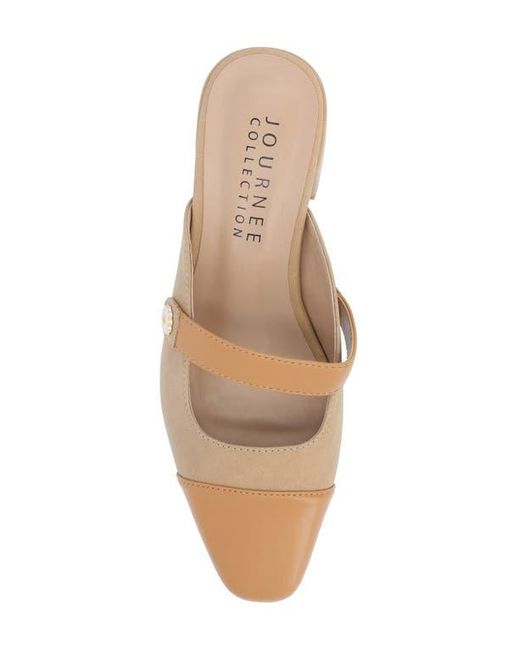 Journee Collection Natural Dalla Pump