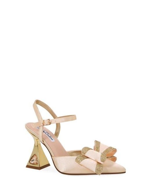 Lady Couture Natural Milly Pointed Toe Pump