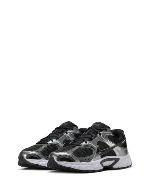 Nike Black V5 Rnr Sneaker for men