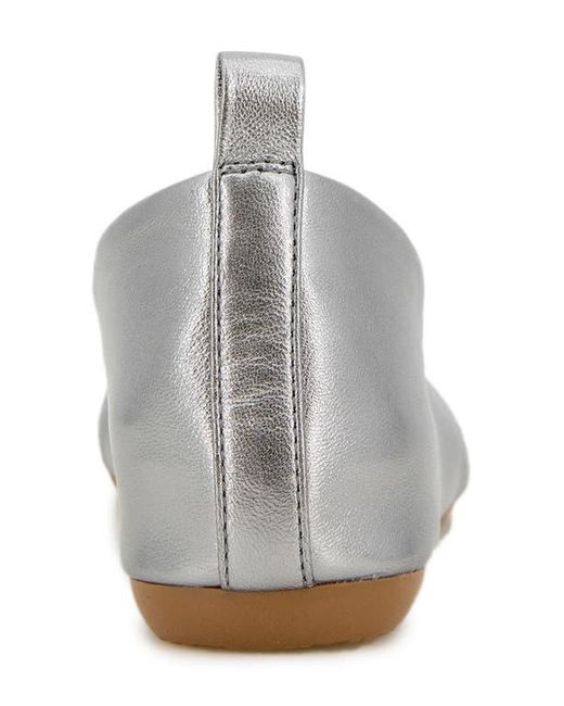 Andre Assous White Nieve Featherweight Demi Wedge Flat