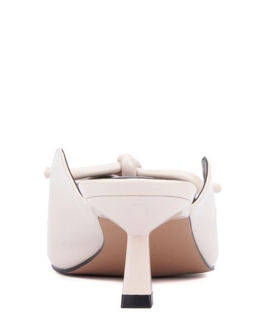 TORGEIS White Tamyra Pointed Toe Pump