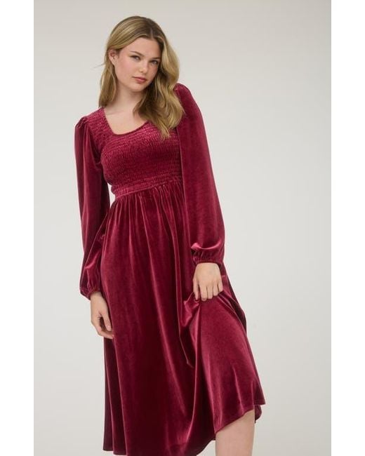 AUGUST SKY Red Long Sleeve Smocked Velvet Midi Dress