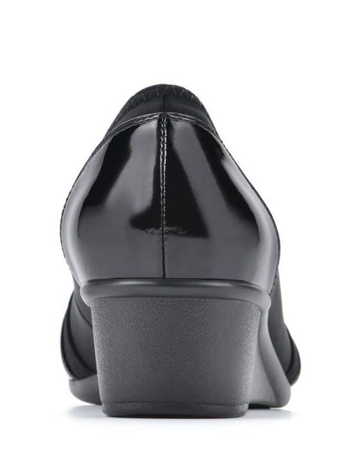 White Mountain Black Bowie Wedge Pump
