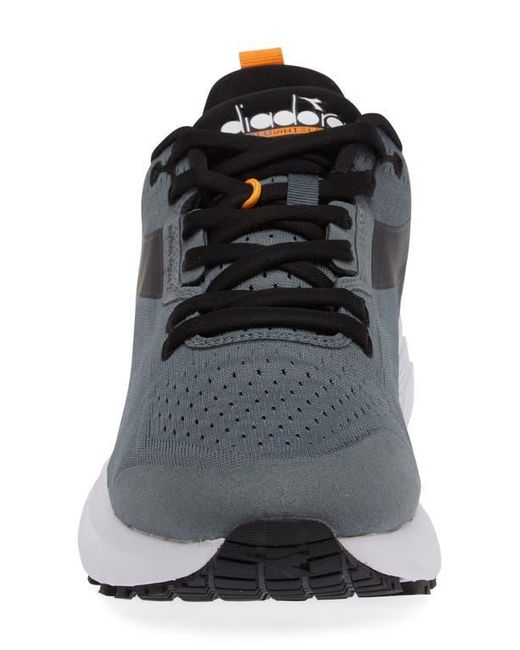 Diadora Black Mythos Blushield Vigore 2 Running Shoe for men