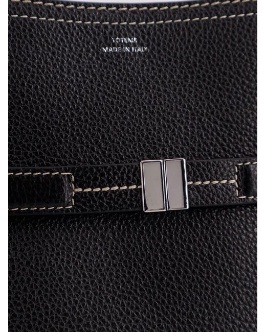 Totême Black Hammered Leather Bucket Bag With Strap On The Front
