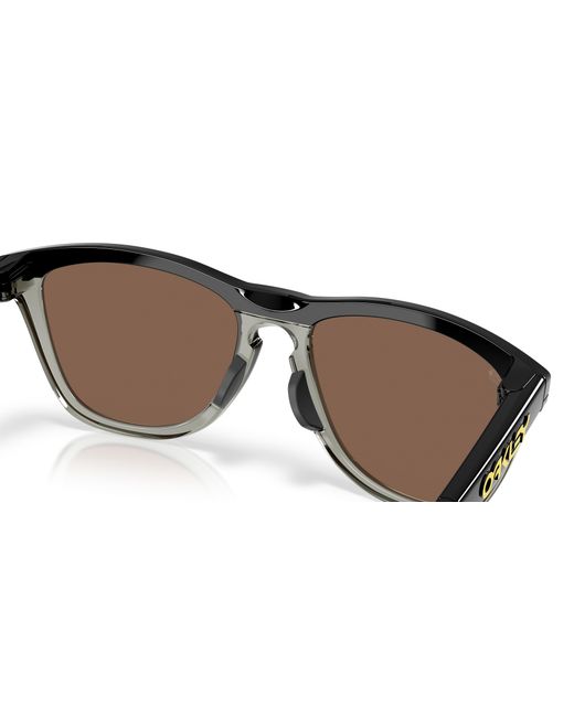 Oakley 2025 Tour De Francetm Frogskinstm Range Sunglasses - Color: Black for men