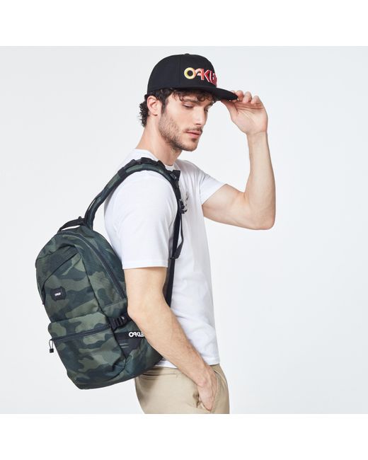 street backpack oakley