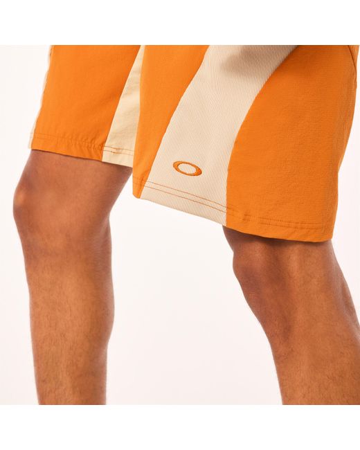 Latitude Arc Short di Oakley in Orange da Uomo