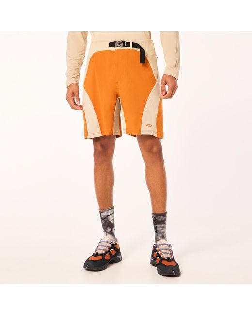 Oakley Latitude Arc Short in Orange für Herren