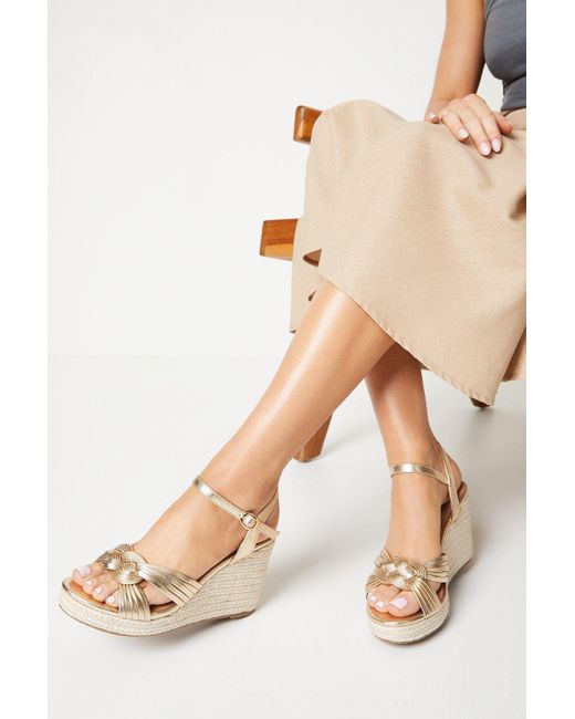 Oasis Natural Gwenyth Knot Front Twist Wedges