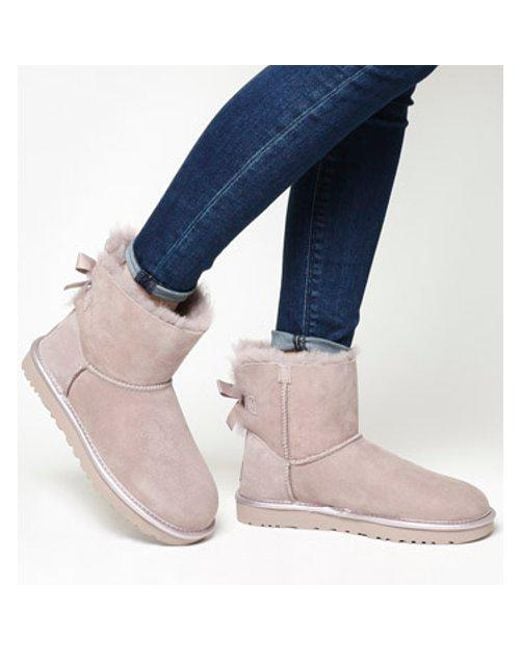 bailey button bow uggs