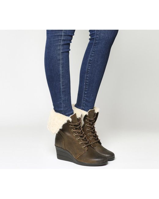 UGG Suede Zea Shearling Wedge Lace Up 