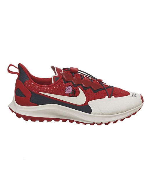 boys green nike trainers