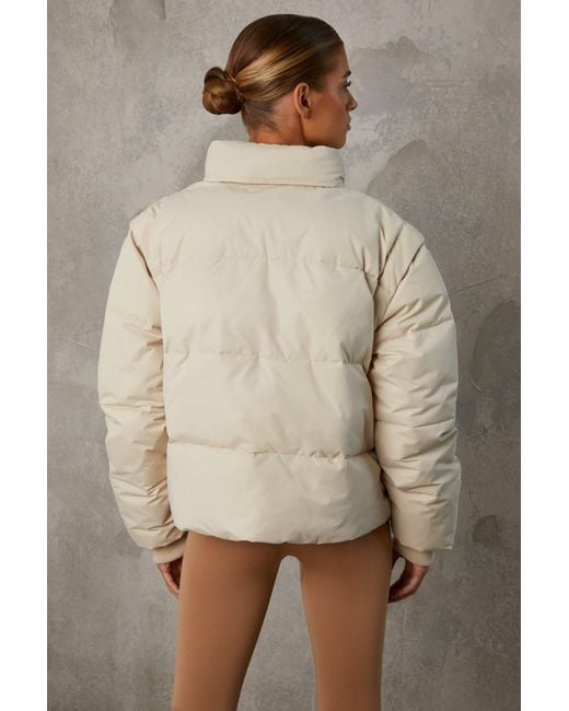 BO+TEE Natural Cropped Puffer Jacket With Detachable Sleeves