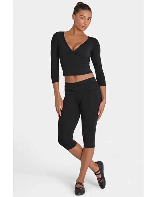 Women's Black Buttercloud Capri Leggings