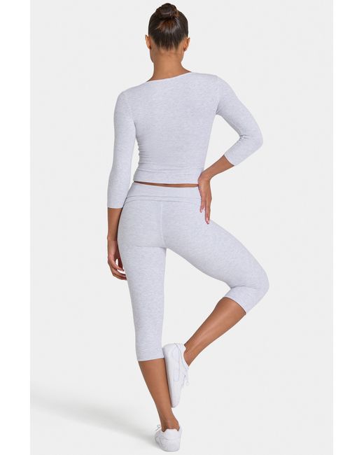 BO+TEE Gray Buttercloud Capri Leggings
