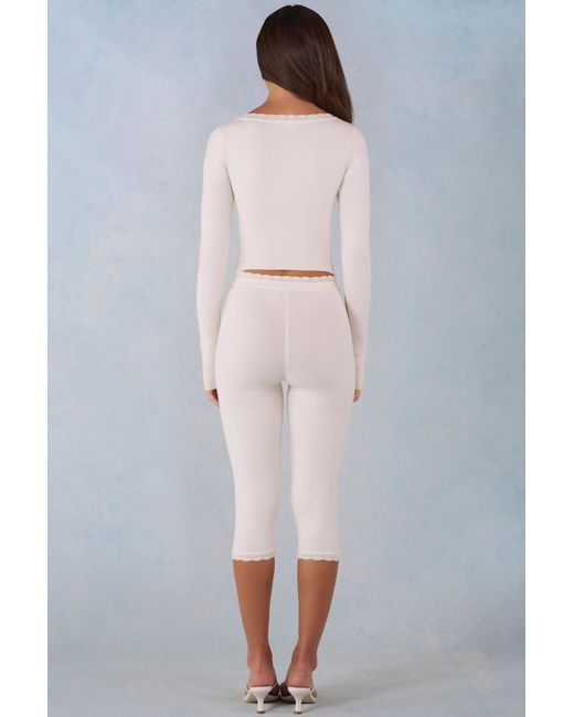 Oh Polly White Knit Mid-Rise Capri Trousers