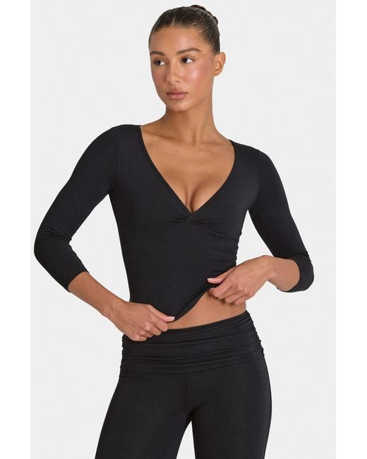 BO+TEE Black Buttercloud Top