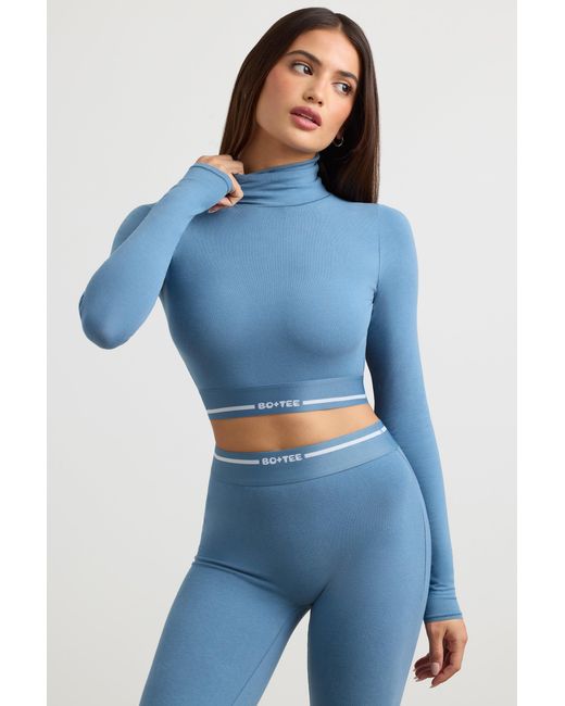 BO+TEE Blue Backless Turtleneck Long-Sleeve Crop Top