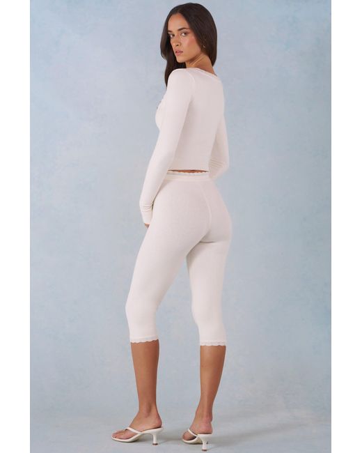 Oh Polly White Knit Mid-Rise Capri Trousers
