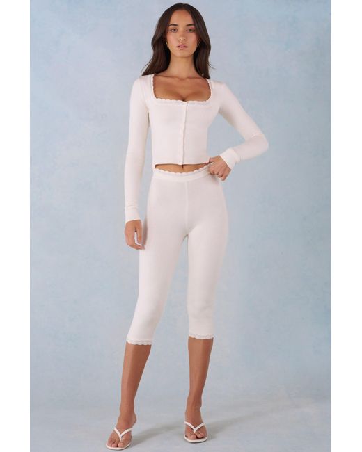 Oh Polly White Knit Mid-Rise Capri Trousers