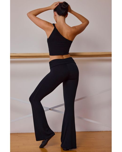 BO+TEE Black One-Shoulder Twisted Tank Top