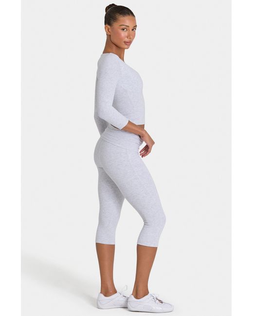 BO+TEE Gray Buttercloud Capri Leggings