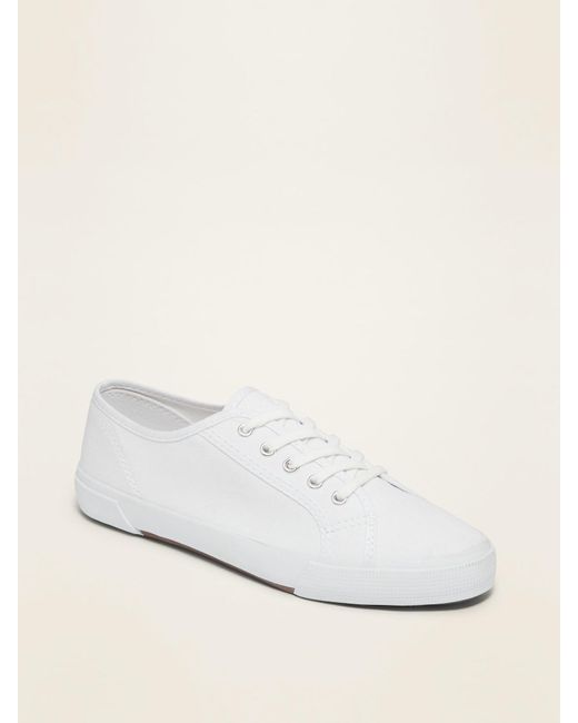 Old Navy Canvas Sneakers in White 